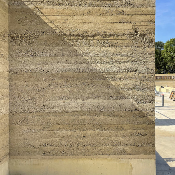 -Mur béton damé_ret