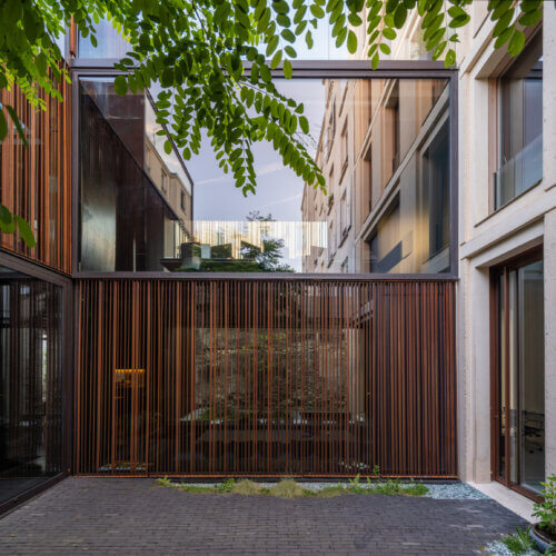 37R agence parisienne de l'agence a+