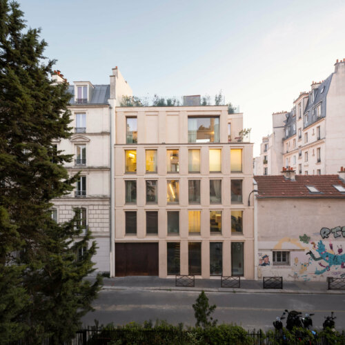 37R agence parisienne de l'agence a+